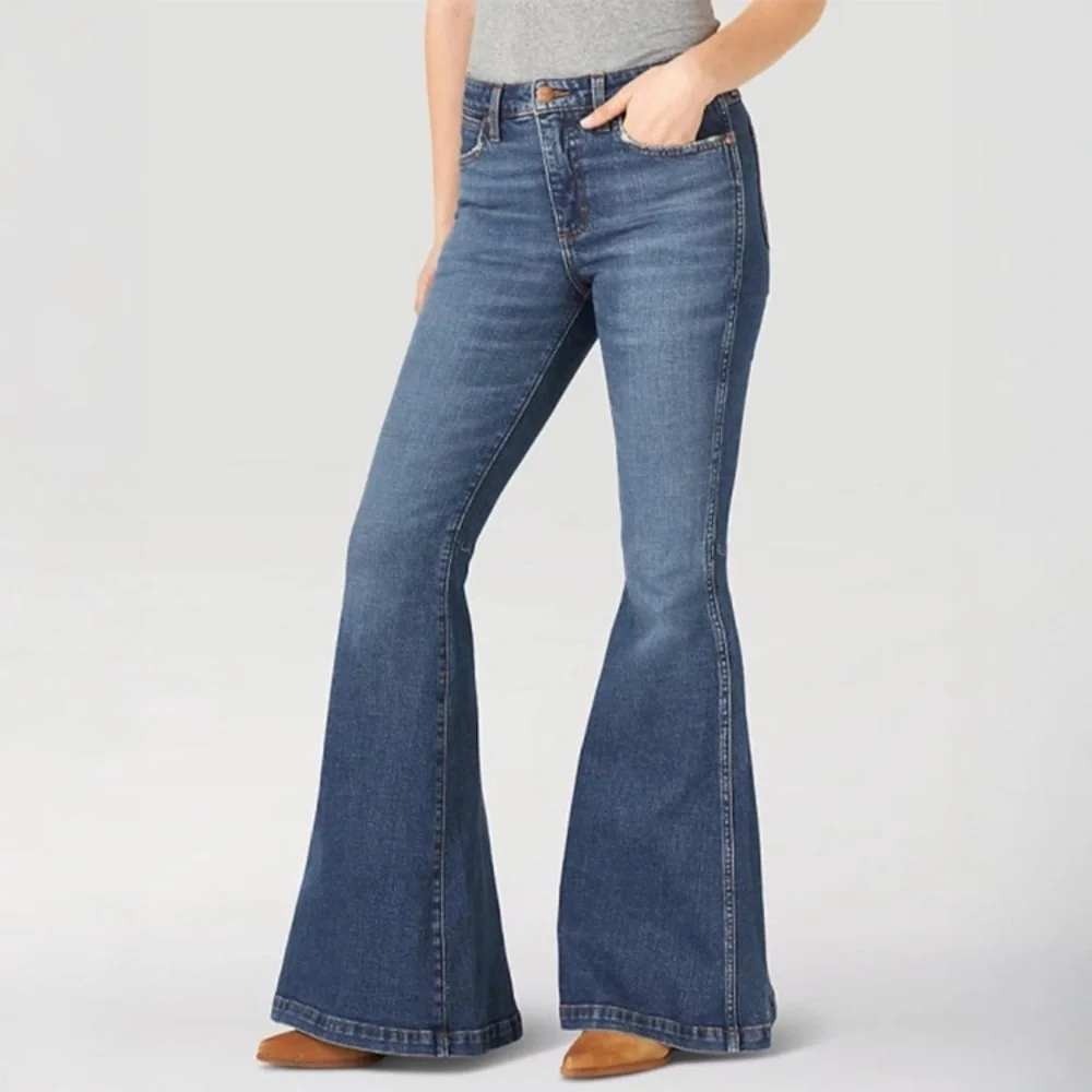 Wrangler Retro Green Jean High Rise Trumpet Flare Jeans 30